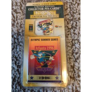 New‎ IPC Limited Edition IZZY Competes 1996 Atlanta Archery 3D Card and Pin Set